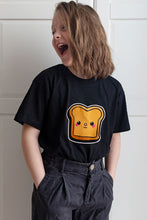 Lade das Bild in den Galerie-Viewer, TocaToast Shirt schwarz