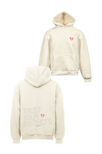 Lade das Bild in den Galerie-Viewer, Trust Your Instincts Oversized Hoodie