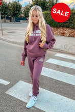 Lade das Bild in den Galerie-Viewer, GETTING COZY SWEATER SALE