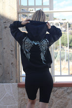 Lade das Bild in den Galerie-Viewer, BYOW Hoodie Black