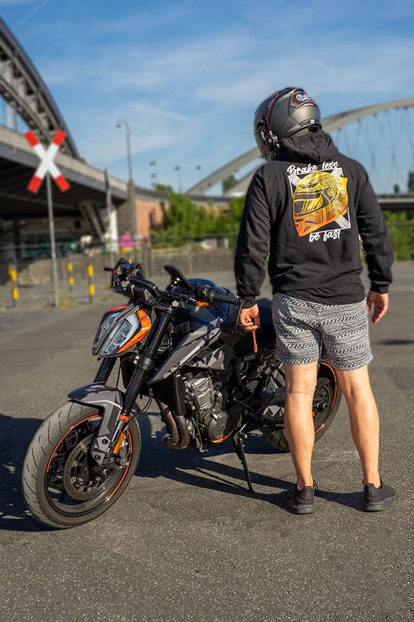 Brake less Hoodie black